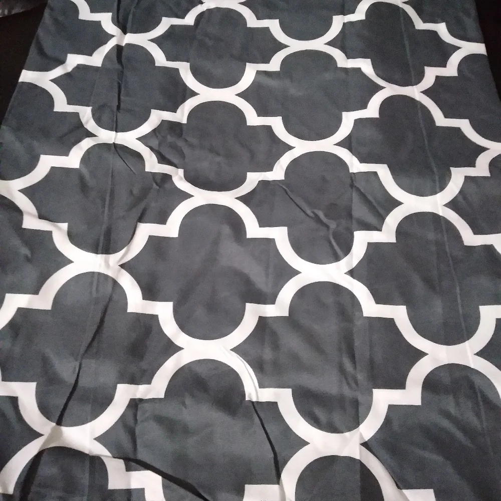 Modern Elegance Queen Size Duvet Cover Gray White